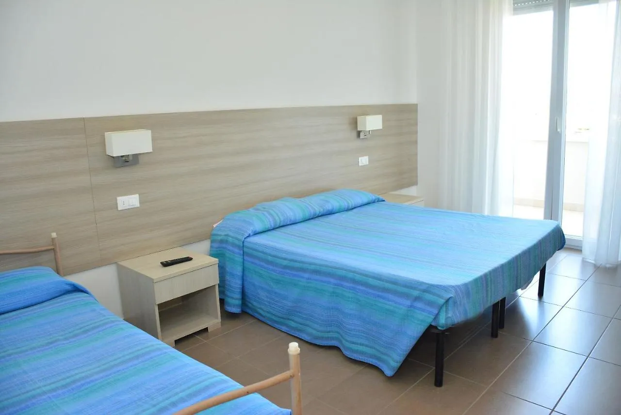 Hotel Marisa Riccione 2*,  Italia